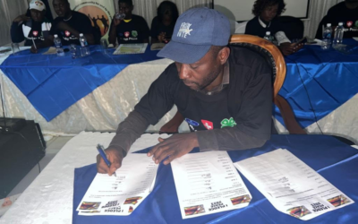 Parties embrace and sign Peace Pledge in Masvingo